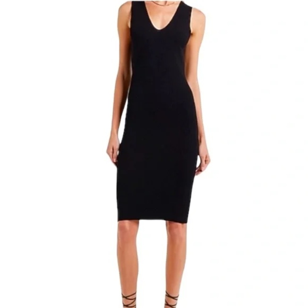 Women’s Express V Neck Sleeveless Black Ribbed Midi Sweater Dress